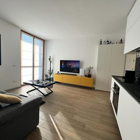 Апартаменты Domusmi - Nuvolone-7 Милан Экстерьер фото