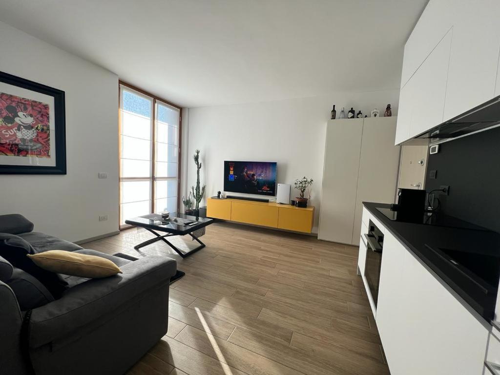 Апартаменты Domusmi - Nuvolone-7 Милан Экстерьер фото
