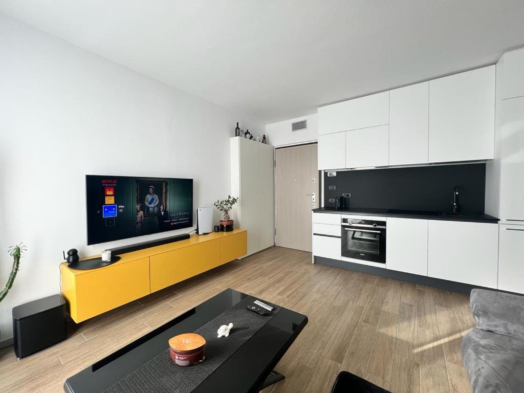 Апартаменты Domusmi - Nuvolone-7 Милан Экстерьер фото